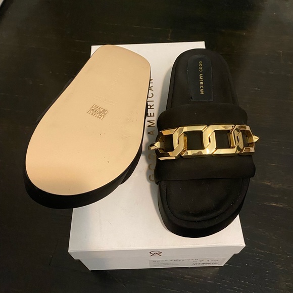 Good America Chain Platform Slides NIB 7.5 - Picture 3 of 4